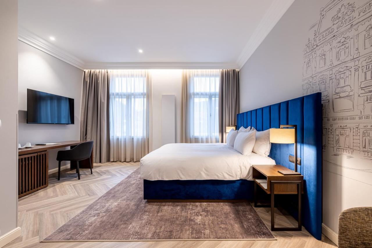 แกรนด์โฮเต็ล พัปป์ Hotel การ์โลวีวารี ภายนอก รูปภาพ